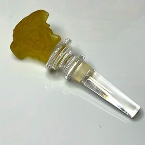 ** ✨HOST PICK ⚡️❤️🎀🌹⚡️🍭🍾🍾🥂🌹🩷🪩🫶🏻VERSACE BOTTLE STOPPER CRYSTAL